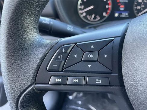 Used 2025 Nissan Sentra S image 16