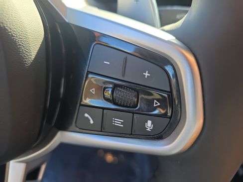 Used 2025 BMW 430i Coupe w/ M Sport Package image 22