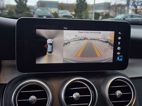 Used 2021 Mercedes-Benz GLC 300 GLC 300 image 31