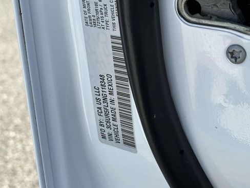 Used 2022 RAM 2500 Laramie AWD/4WD image 9