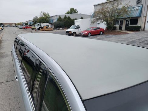 Used 2013 Lincoln MKT Limo AWD image 19