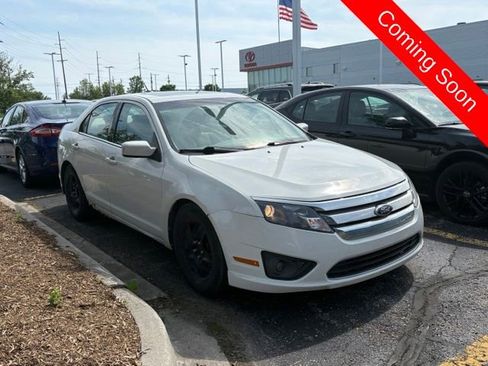 Used 2010 Ford Fusion SE FWD image 1