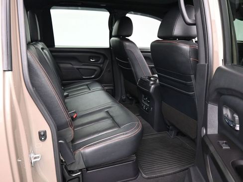 Used 2021 Nissan Titan PRO-4X w/ Pro-4x Convenience Package image 13