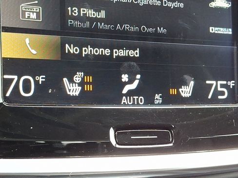 Used 2019 Volvo S60 T6 Momentum w/ Premium Package image 24