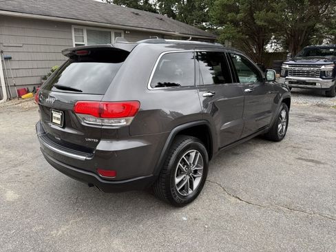 Used 2019 Jeep Grand Cherokee Limited image 3