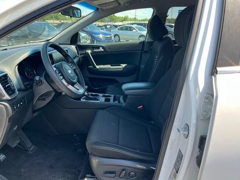 Used 2020 Kia Sportage LX w/ LX Popular Package AWD/4WD image 4