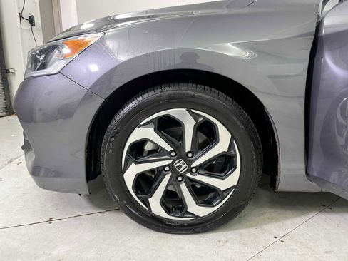 Used 2017 Honda Accord EX-L image 19