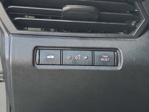 Used 2023 Nissan Altima 2.5 SR image 25