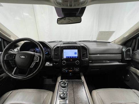 Used 2020 Ford Expedition Limited w/ Equipment Group 301A AWD/4WD image 21