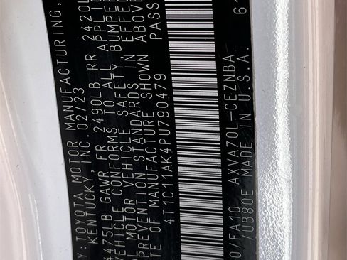 Used 2023 Toyota Camry LE image 29