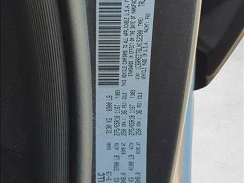 Used 2020 RAM 1500 Laramie RWD image 24