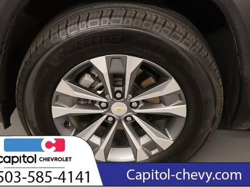 Used 2025 Chevrolet Equinox LT image 8