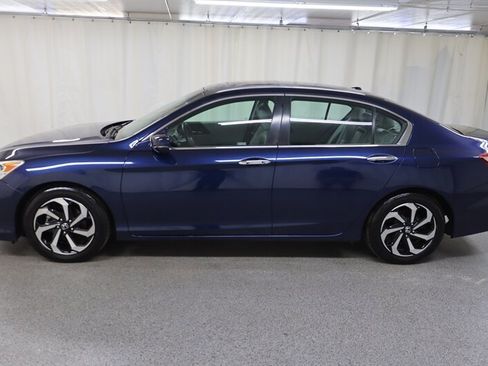 Used 2017 Honda Accord EX-L image 4