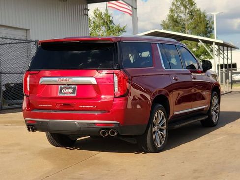 Used 2022 GMC Yukon XL Denali AWD/4WD image 7