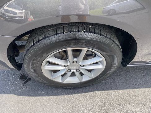 Used 2019 Dodge Grand Caravan SE FWD image 26