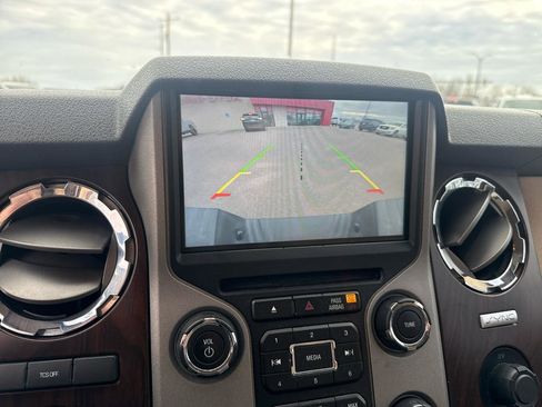 Used 2016 Ford F350 Lariat w/ Lariat Interior Package image 19