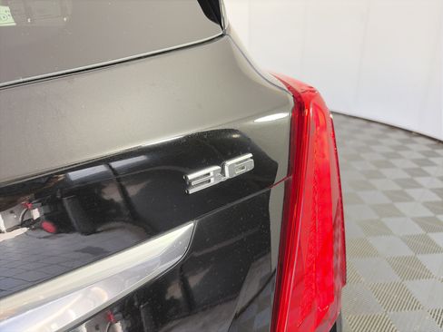 Used 2019 Cadillac XT5 Luxury image 17