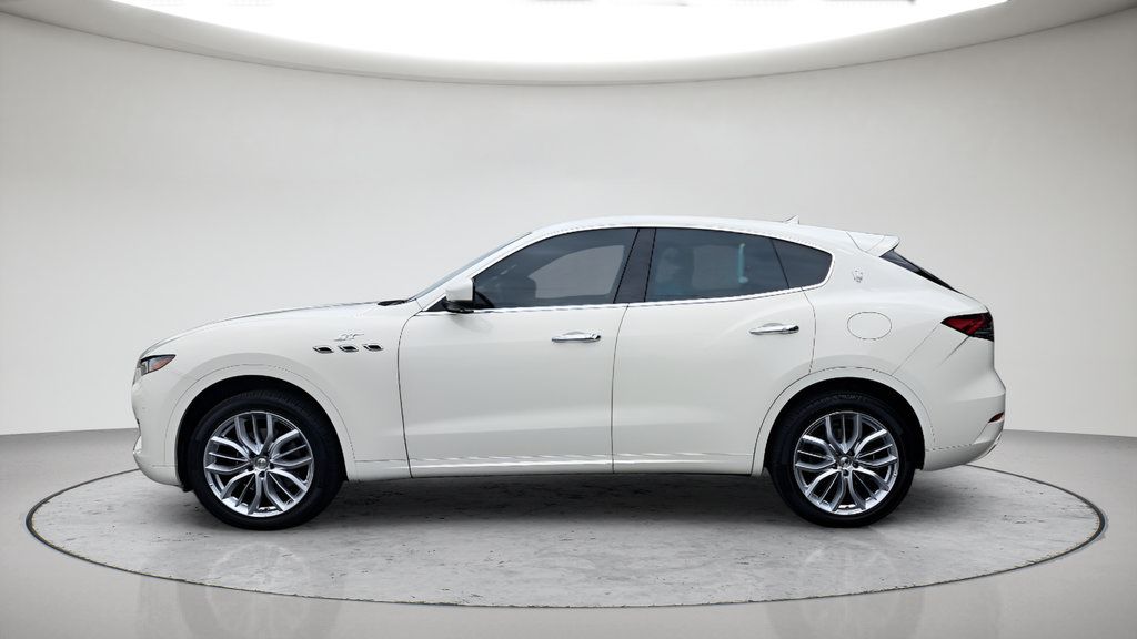 Used 2022 Maserati Levante GT AWD/4WD image 6