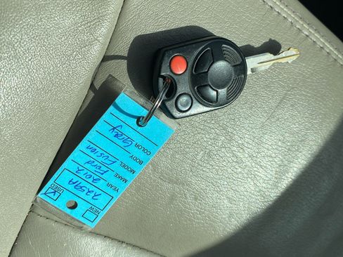 Used 2012 Ford Fusion SEL image 21