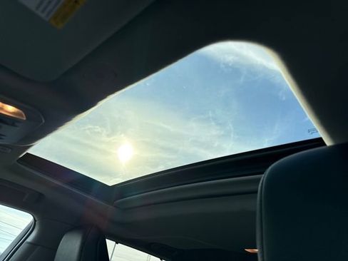 Used 2024 Toyota Highlander XLE image 22