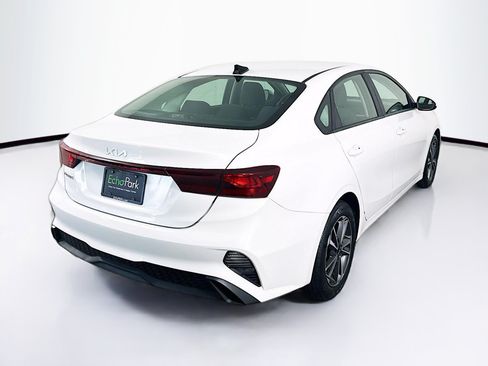 Used 2024 Kia Forte LXS FWD image 9