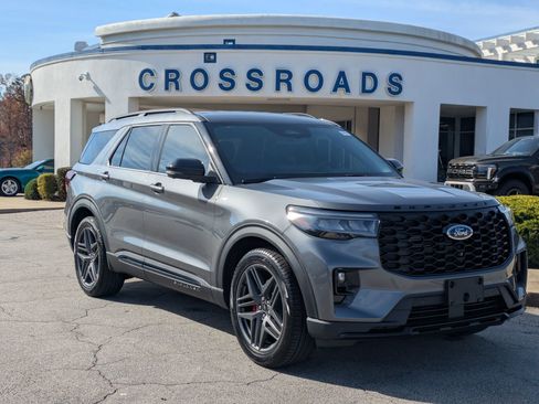 New 2026 Ford Explorer ST-Line w/ ST-Line Street Pack image 1