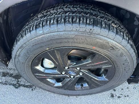 Certified 2025 Subaru Crosstrek 2.0i image 4