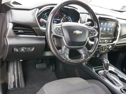 Used 2020 Chevrolet Traverse LT w/ Driver Confidence II Package AWD/4WD image 13