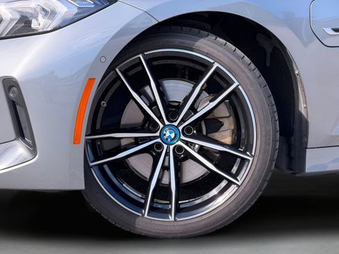 Used 2023 BMW 330e w/ M Sport Package RWD image 26