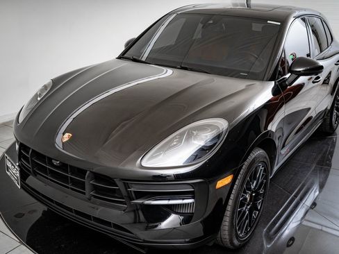 Certified 2021 Porsche Macan GTS image 13