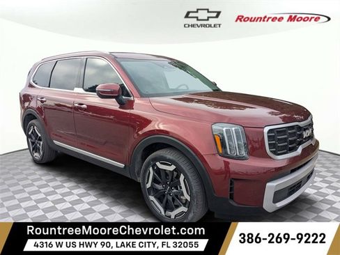 Used 2024 Kia Telluride S image 1