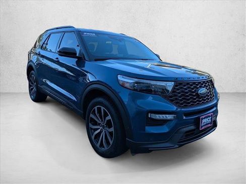 Used 2020 Ford Explorer ST w/ Premium Technology Package AWD/4WD image 3