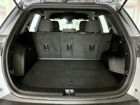 Certified 2025 Chevrolet Equinox LT image 21