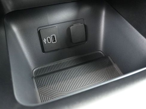 New 2026 Ford Explorer Active image 17