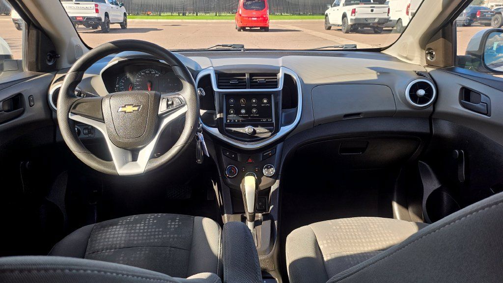 Used 2019 Chevrolet Sonic LT FWD image 28