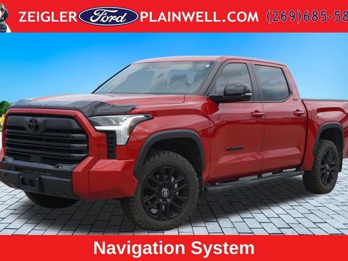 Used 2025 Toyota Tundra Limited AWD/4WD image 1