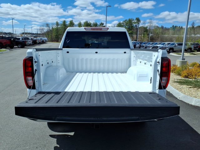 New 2026 GMC Sierra 1500 SLE w/ LPO, GMC Protection Package AWD/4WD image 7