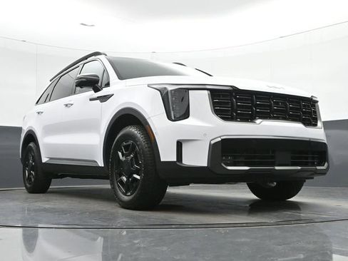 Used 2025 Kia Sorento SX Prestige w/ Sage Leather Package AWD/4WD image 10