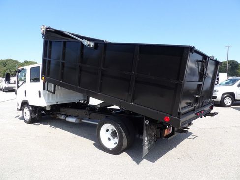 Used 2024 Chevrolet Low Cab Forward RWD image 4