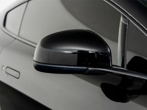 Used 2015 Aston Martin V8 Vantage GT RWD image 25