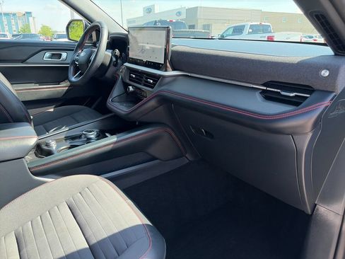 Used 2025 Ford Explorer ST-Line w/ Premium Package AWD/4WD image 11