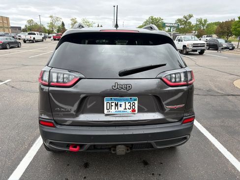 Used 2019 Jeep Cherokee Trailhawk w/ Cold Weather Group AWD/4WD image 6