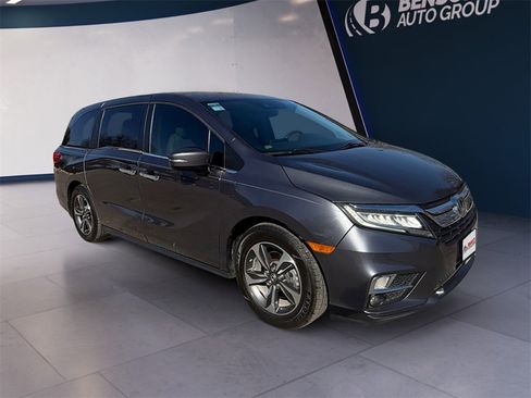 Used 2018 Honda Odyssey Touring image 7