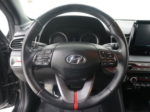 Used 2020 Hyundai Veloster 2.0 Premium FWD image 15