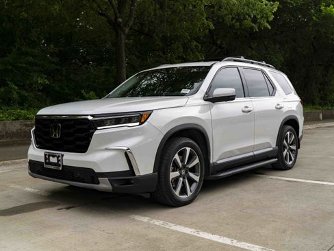 Certified 2025 Honda Pilot Elite image 5