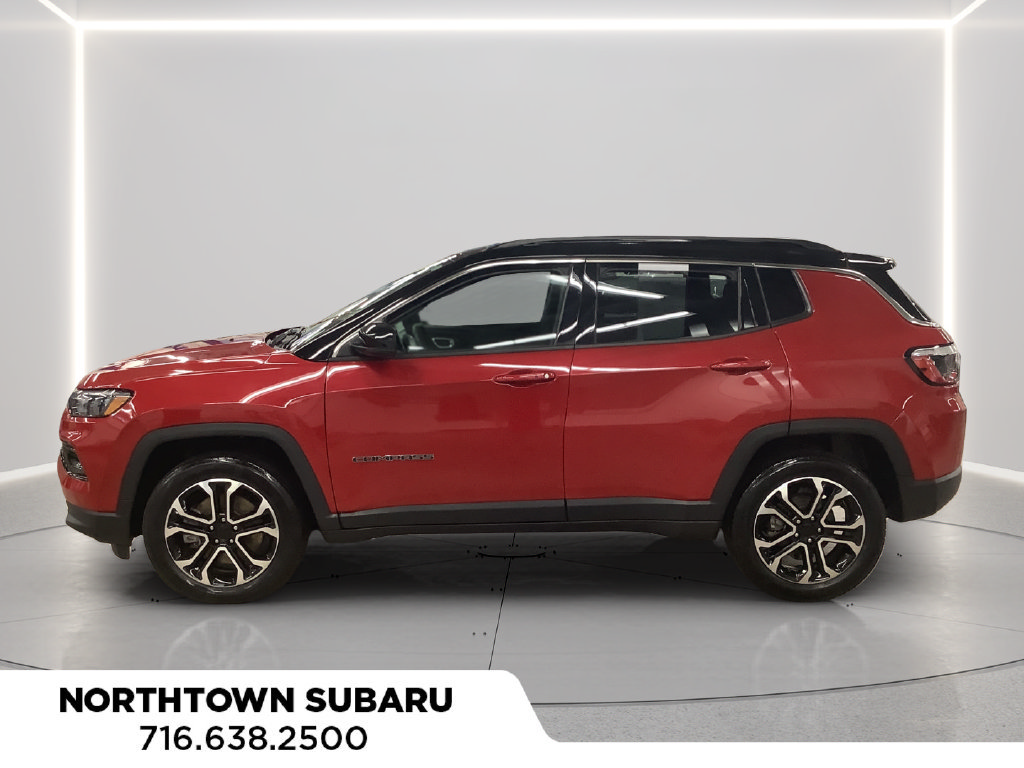 Used 2023 Jeep Compass Limited AWD/4WD image 2