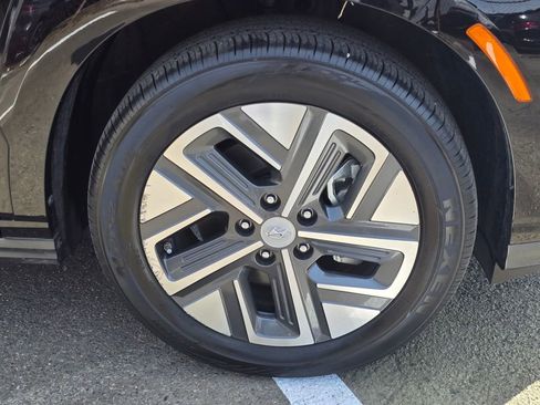 Used 2023 Hyundai Kona SE FWD image 9