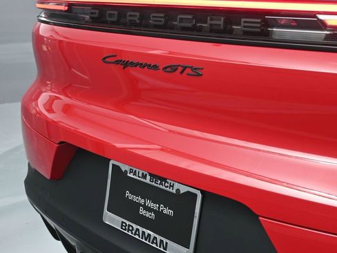 Certified 2025 Porsche Cayenne GTS image 32