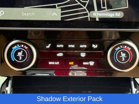 Used 2023 Land Rover Range Rover Long Wheelbase SE image 32