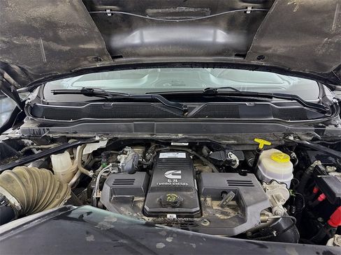 Used 2023 RAM 3500 Limited image 30